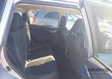 2021 Subaru Forester Premium z USA, uszkodzony, nr VIN JF2SKAFC6MH413124